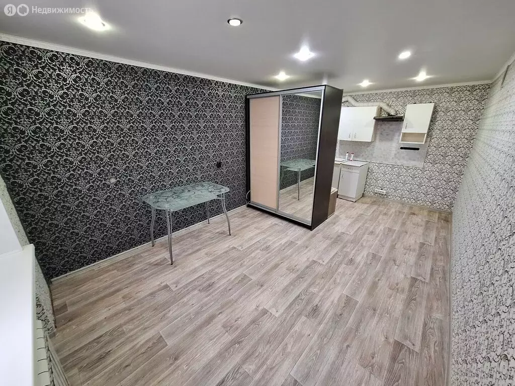 1к в -комнатной квартире (18 м) - Фото 1