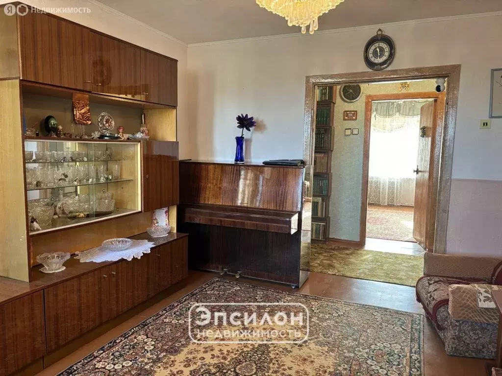 3-комнатная квартира: Курск, улица Карла Маркса, 72к11 (61 м) - Фото 2