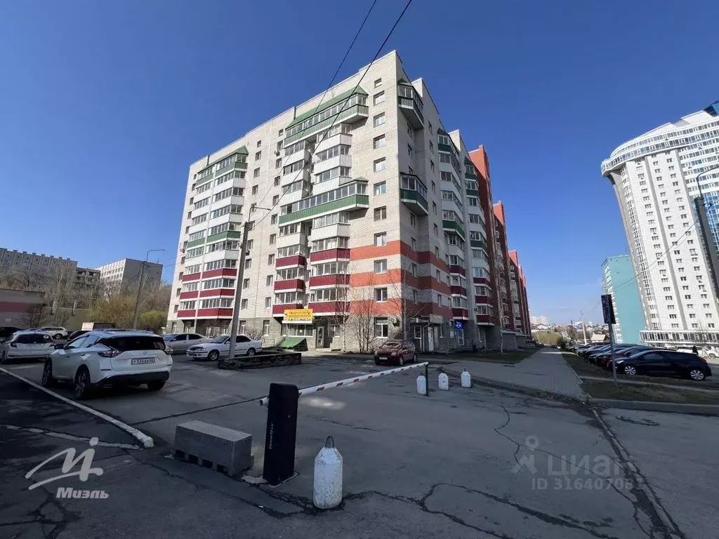 Помещение свободного назначения в Алтайский край, Барнаул ул. Гущина, ... - Фото 0