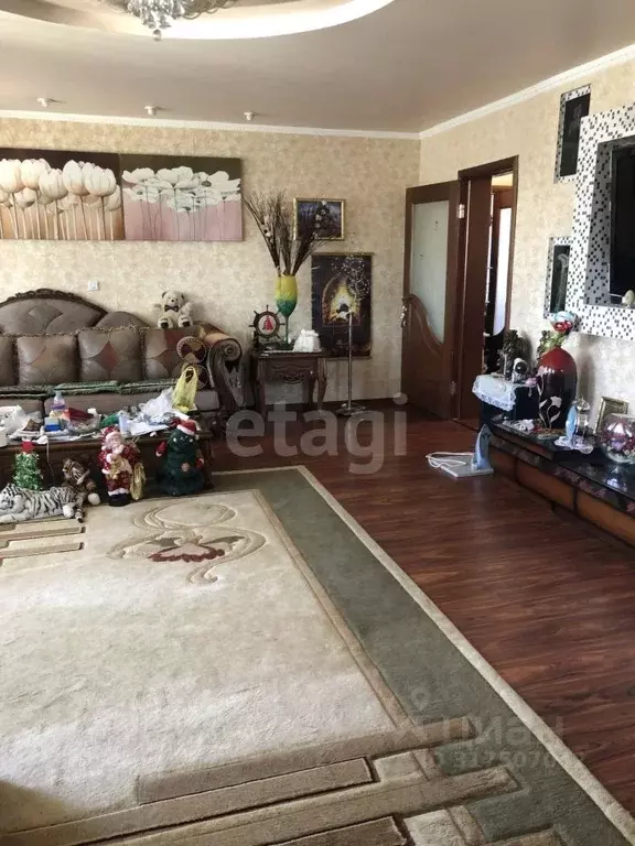 Дом в Сахалинская область, Южно-Сахалинск Сентябрьская ул., 33 (390 м) - Фото 1