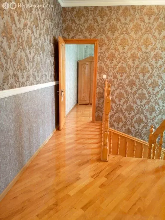 Дом в посёлок городского типа Мостовской, улица Новосёлов (369 м) - Фото 0