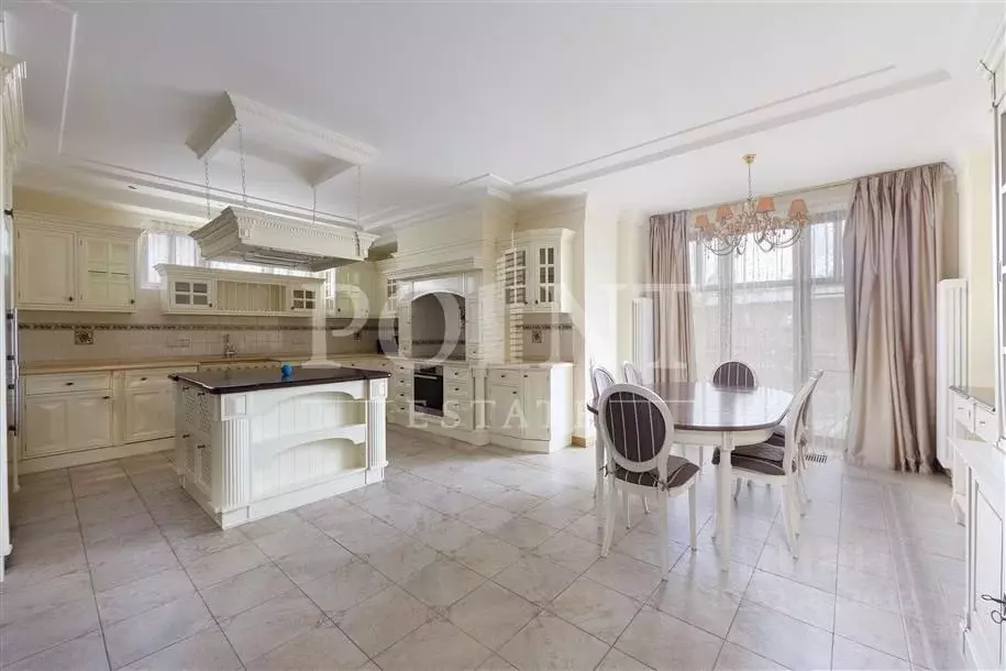 4-к кв. Москва Крылатская ул., 45К1 (210.0 м) - Фото 1