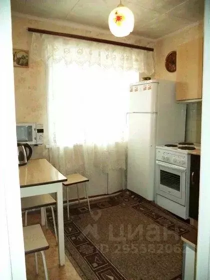 Комната Тюменская область, Тюмень ул. Кирова, 23 (16.0 м) - Фото 0