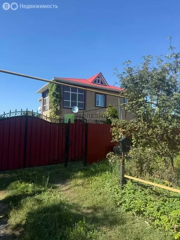Дом в Белгородская область, Корочанский муниципальный округ, село ... - Фото 1