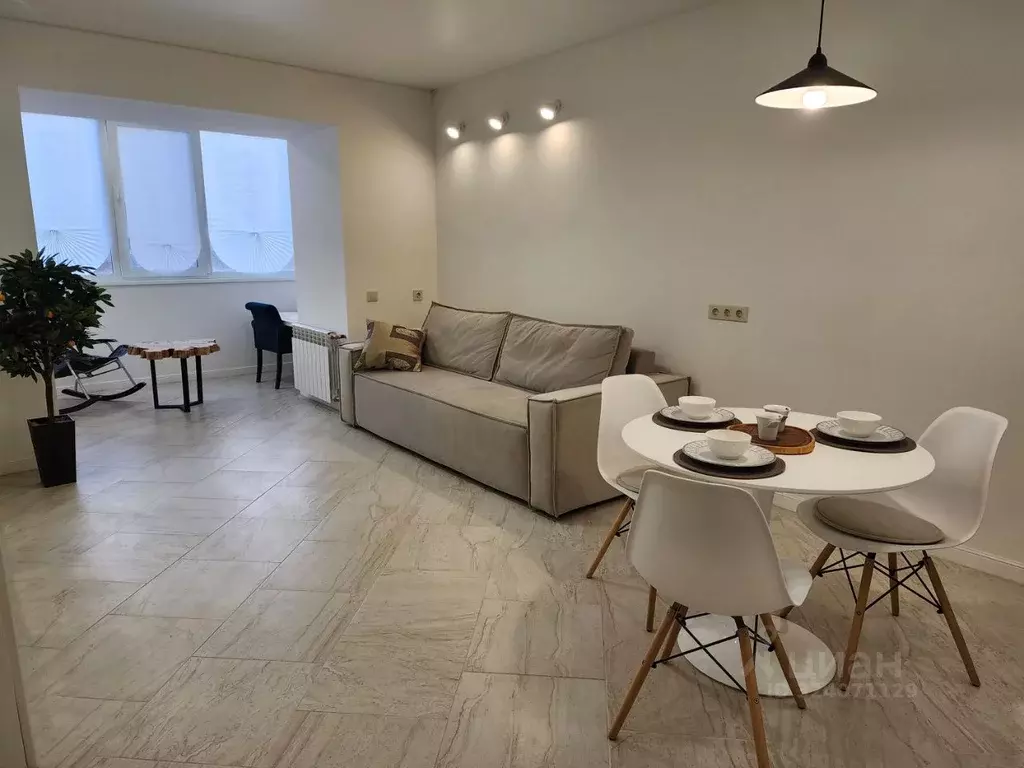 1-к кв. Томская область, Томск Учебная ул., 8 (50.0 м) - Фото 2