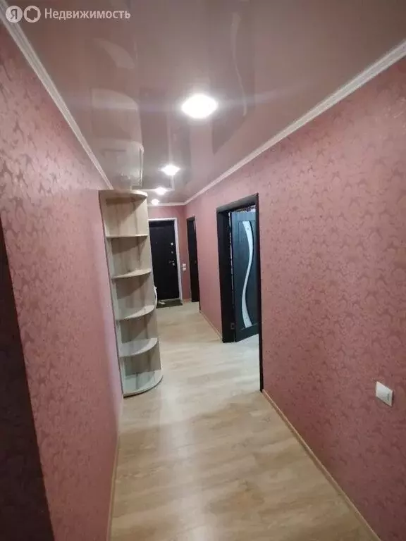 3-комнатная квартира: Тюмень, Газопромысловая улица, 2 (74.2 м) - Фото 0