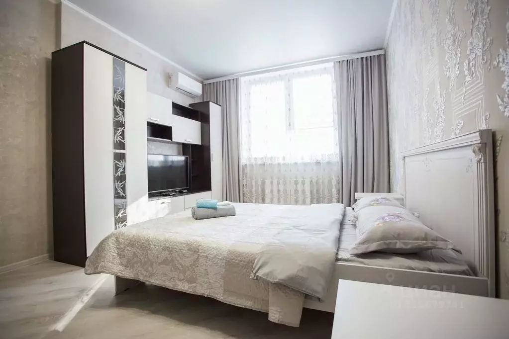 1-к кв. Краснодарский край, Новороссийск ул. Энгельса, 95 (45.0 м) - Фото 0