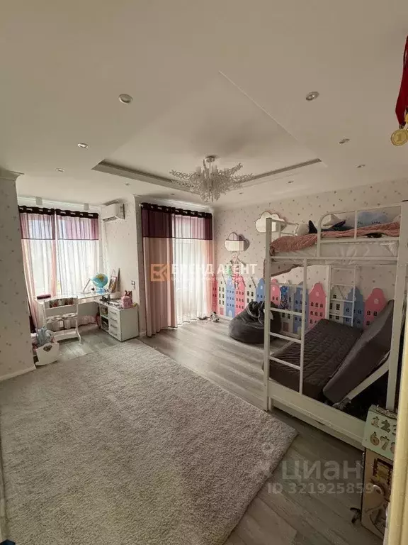 4-к кв. Белгородская область, Белгород ул. Семейная, 19 (128.0 м) - Фото 1