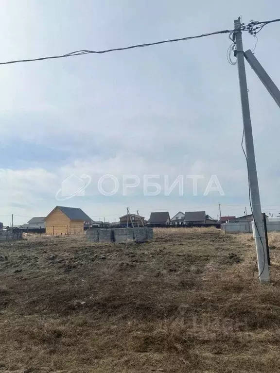 Участок в Тюменская область, Тюменский район, д. Есаулова ул. Гайдара, ... - Фото 0