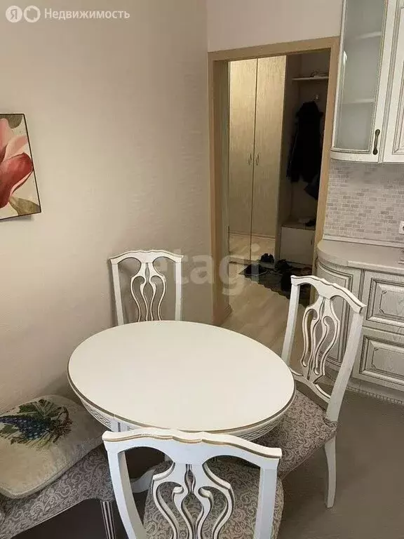 3-комнатная квартира: Белгород, улица Губкина, 29 (60 м) - Фото 1