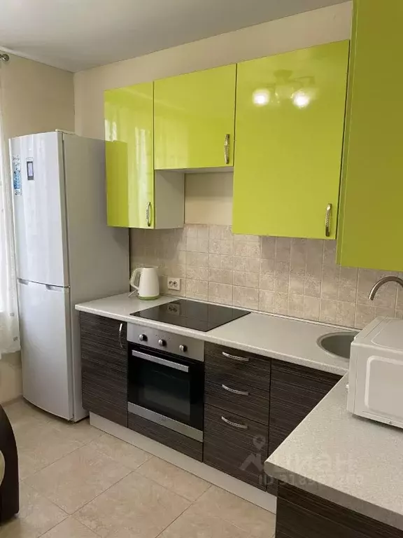 1-к кв. Московская область, Мытищи просп. Астрахова, 12 (35.0 м) - Фото 0