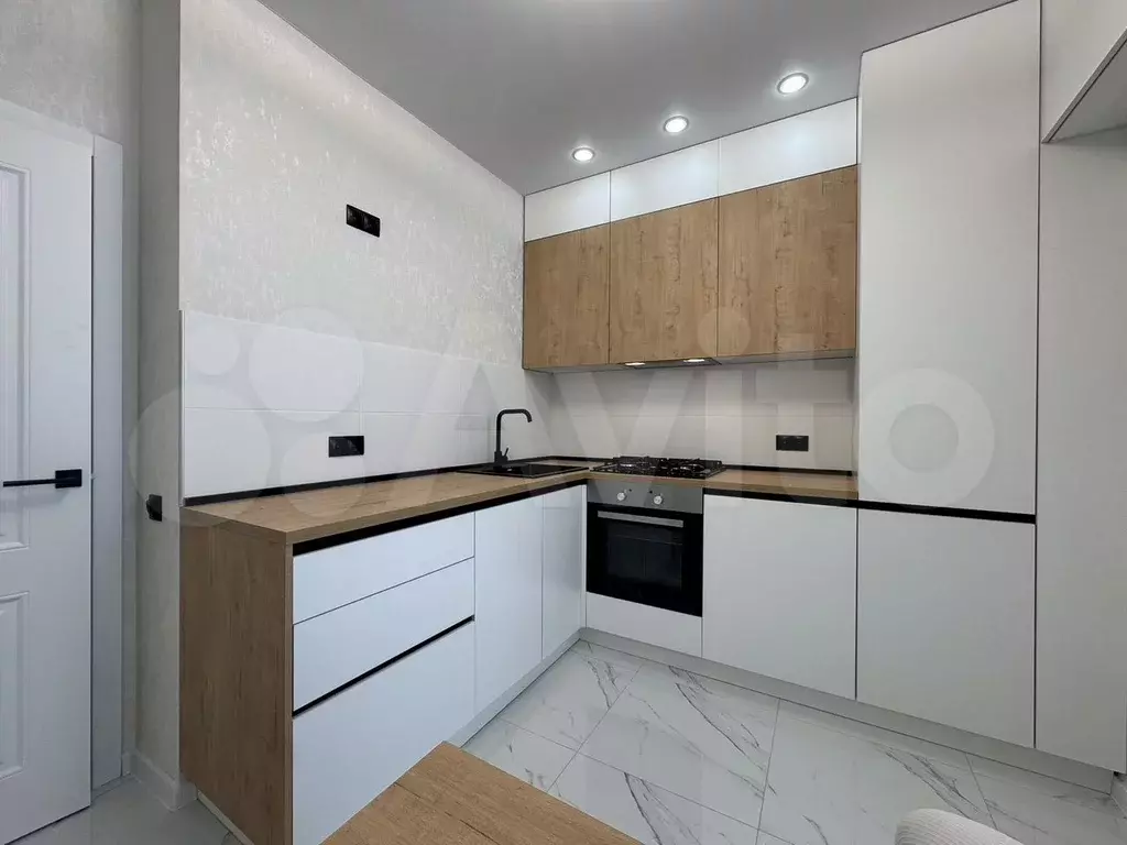 2-к. квартира, 50 м, 16/17 эт. - Фото 0