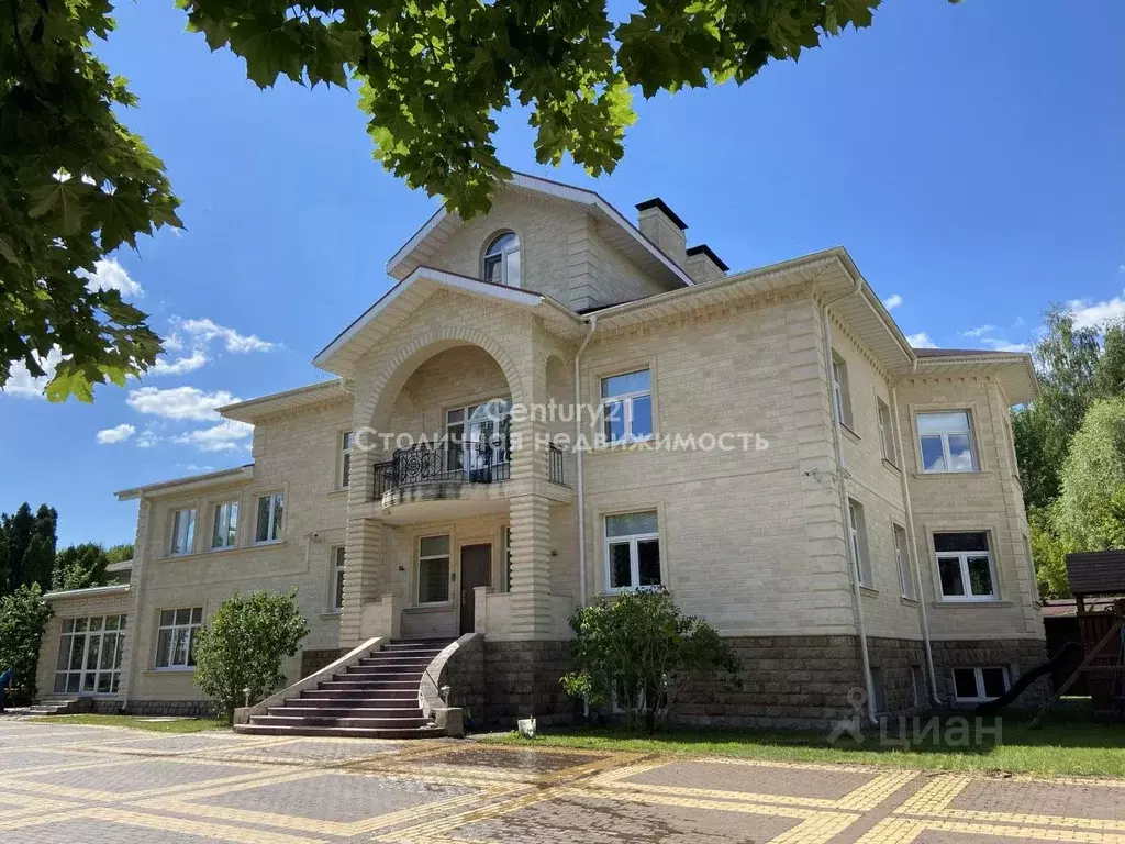 Дом в Московская область, Одинцовский городской округ, с. Успенское ... - Фото 1