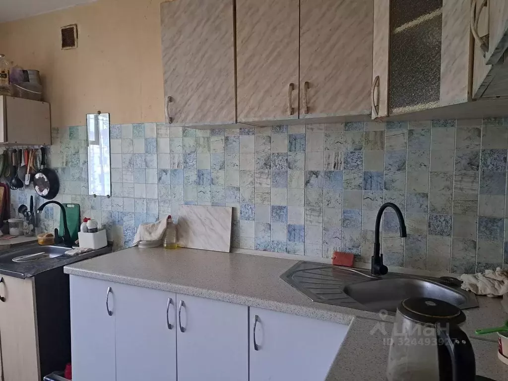 Комната Челябинская область, Челябинск ул. Культуры, 100 (13.0 м) - Фото 1