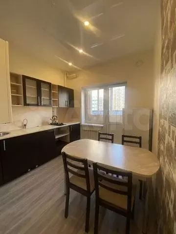 1-к. квартира, 35 м, 1/9 эт. - Фото 0