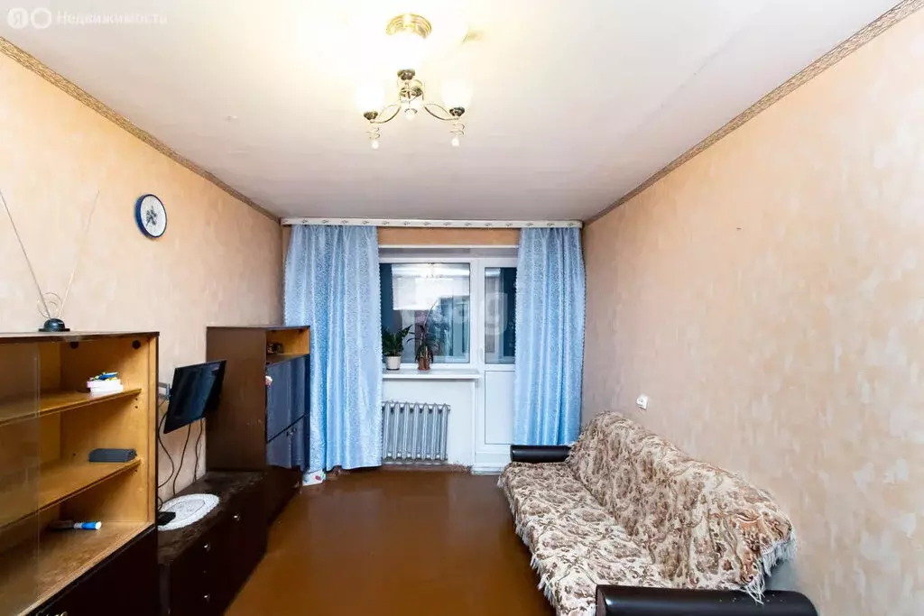 3-комнатная квартира: Тюмень, Курская улица, 2 (57.6 м) - Фото 0
