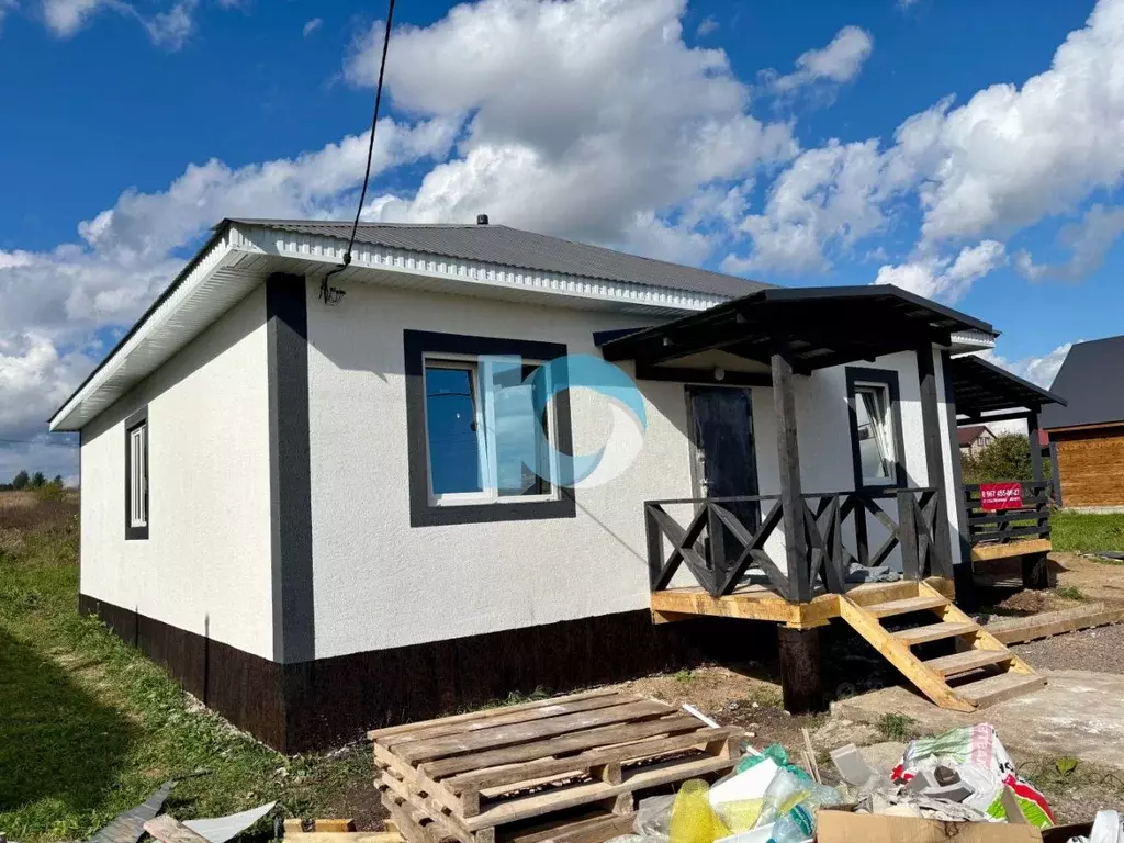 Дом в Башкортостан, с. Иглино ул. Белинского, 62 (130 м) - Фото 1