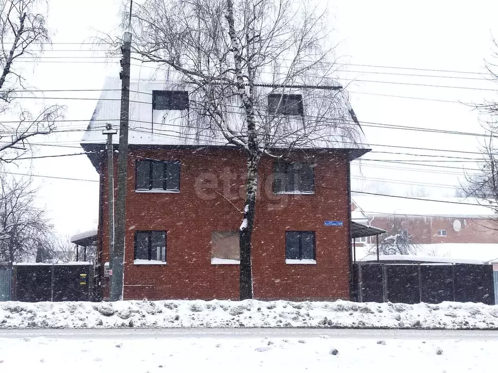 Дом в Тульская область, Тула ул. Кутузова, 129 (317 м) - Фото 1