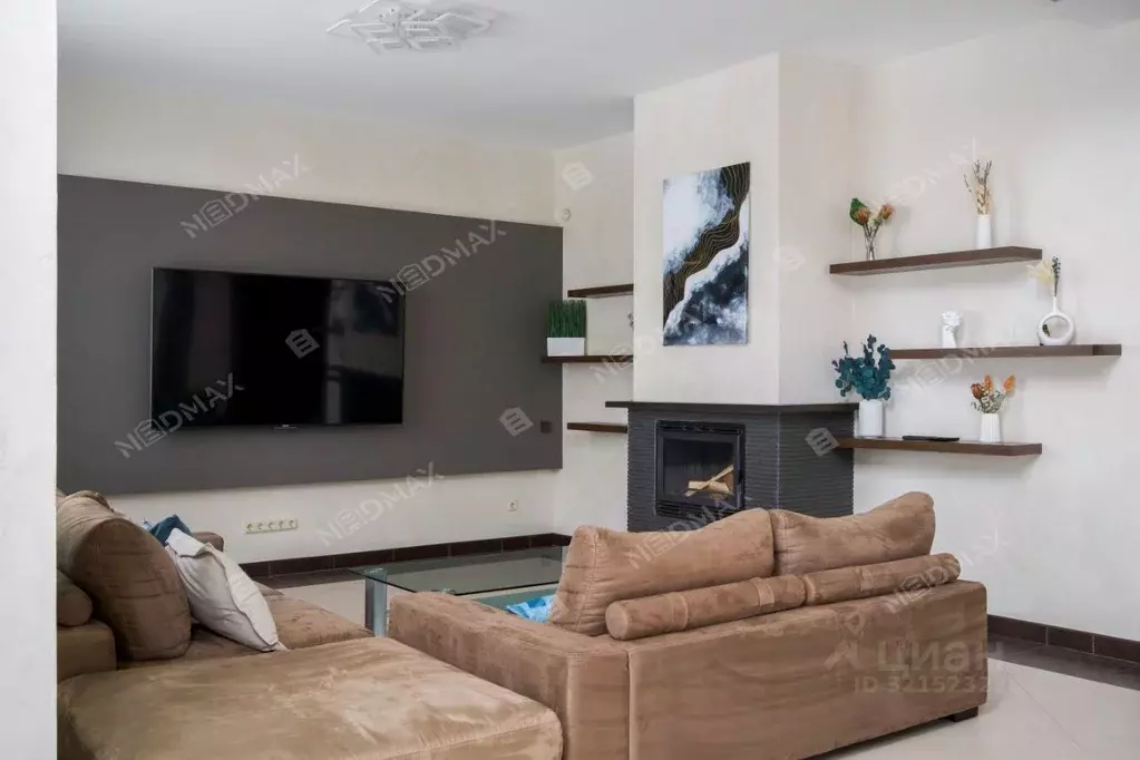 Дом в Ленинградская область, Всеволожский район, Бугровское городское ... - Фото 2