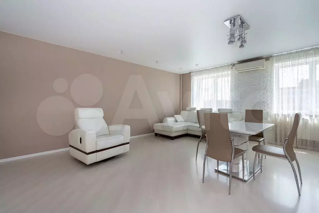 3-к. квартира, 90 м, 8/10 эт. - Фото 1