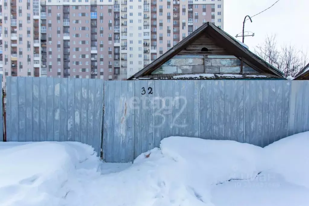 Дом в Тюменская область, Тобольск пер. Радищева (37 м) - Фото 1