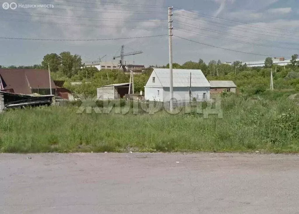 Участок в Искитим, Барнаульская улица (13 м) - Фото 0