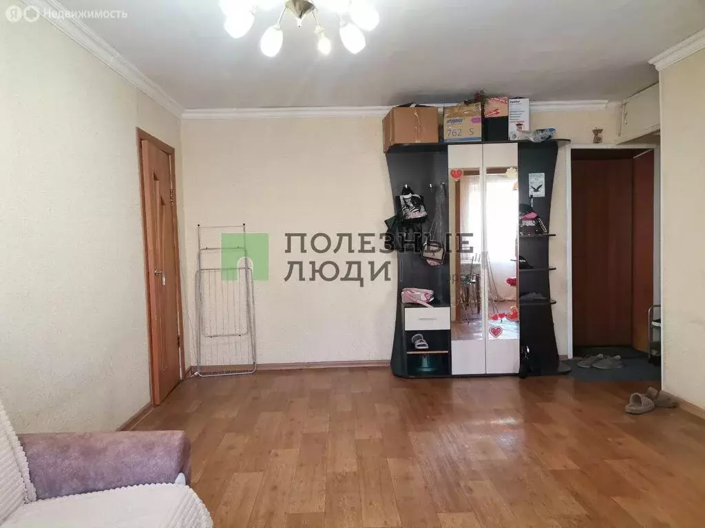 2-комнатная квартира: Красноярск, улица Сурикова, 47 (43 м) - Фото 1