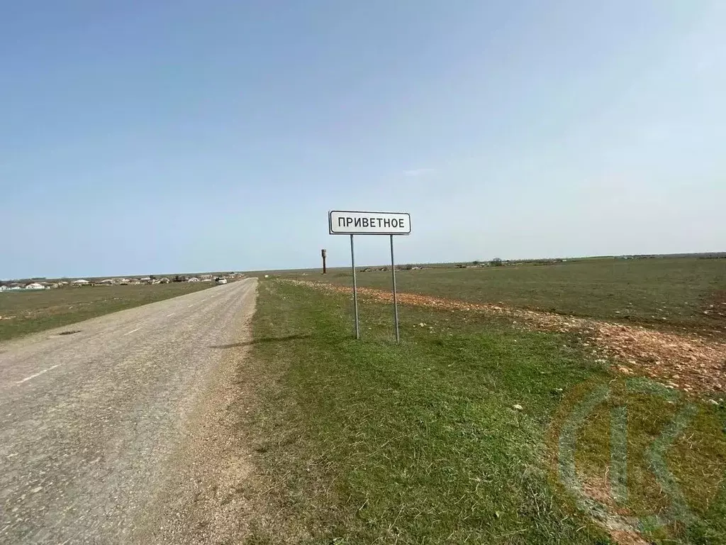 Участок в Крым, Сакский район, Штормовское с/пос, с. Приветное  (10.0 ... - Фото 2