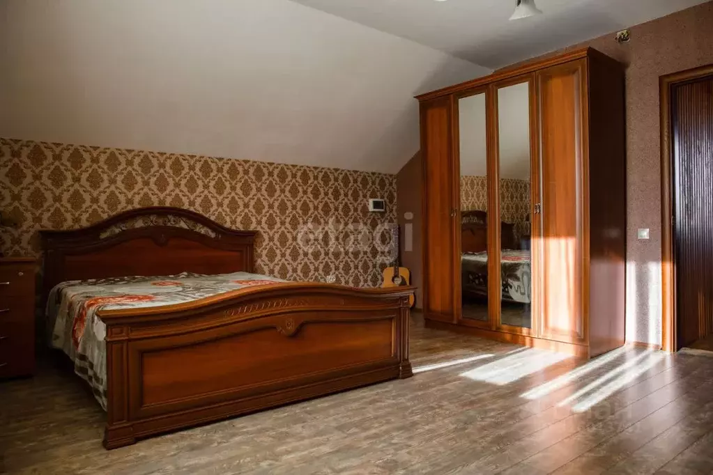 Дом в Иркутская область, Иркутск Лесной мкр, Петровская ул. (150 м) - Фото 0