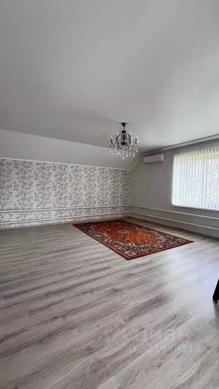 Дом в Астраханская область, Наримановский район, с. Старокучергановка ... - Фото 1