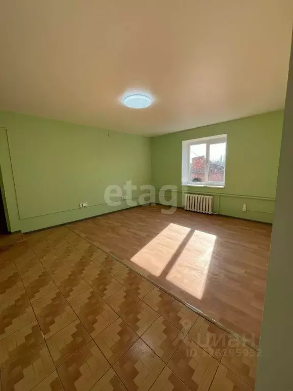 Помещение свободного назначения в Краснодарский край, Ейск Баррикадная ... - Фото 1