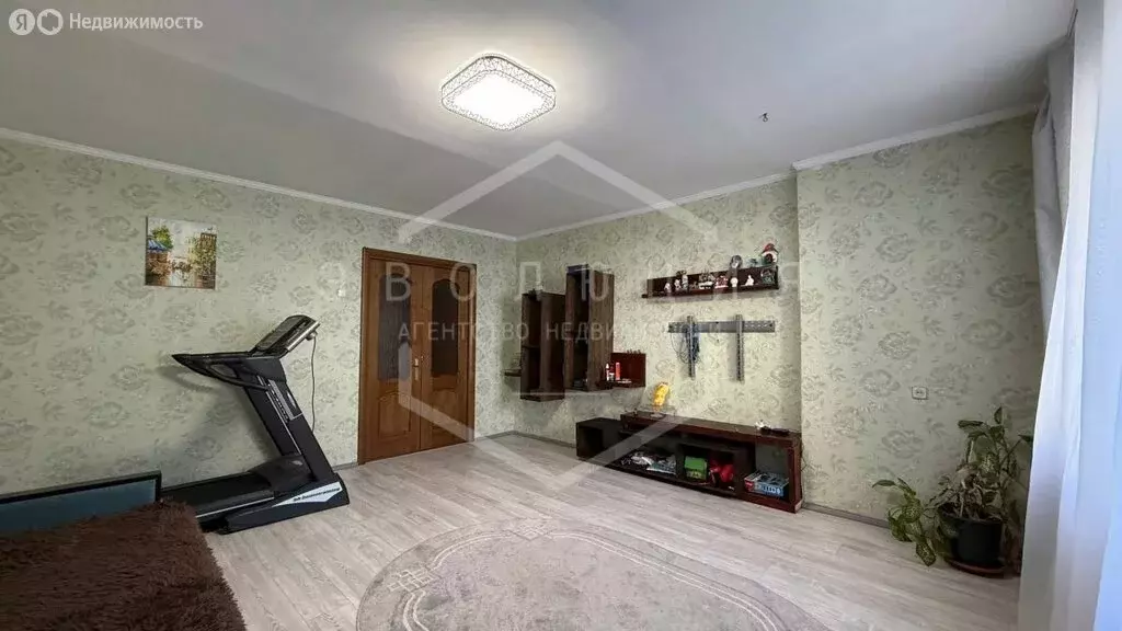 3-комнатная квартира: Калининград, Ореховая улица, 9 (82.9 м) - Фото 1