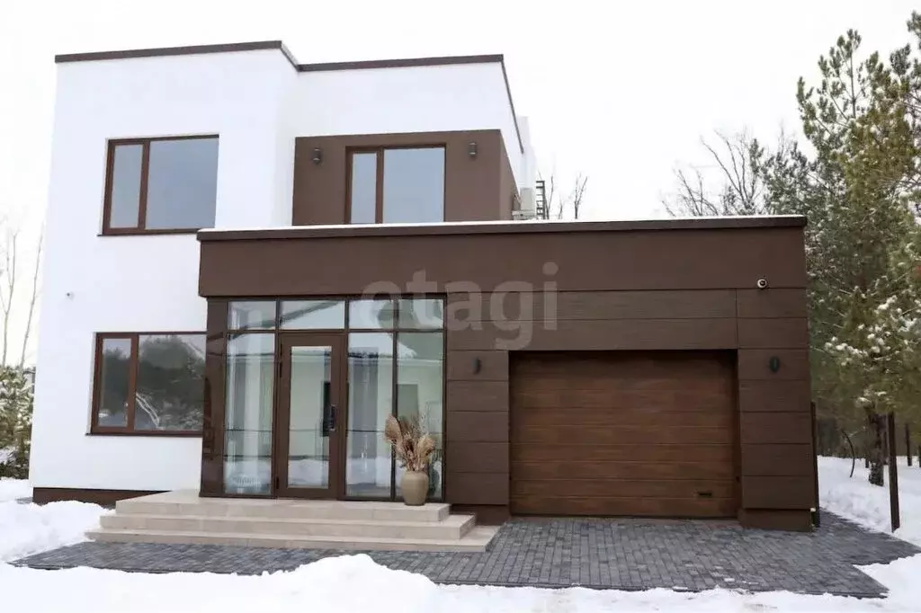 Дом в село Ягодное, Сиреневая улица (240 м) - Фото 2