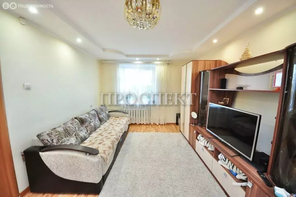 3-комнатная квартира: Ишимбай, улица Гагарина, 8 (58.5 м) - Фото 1