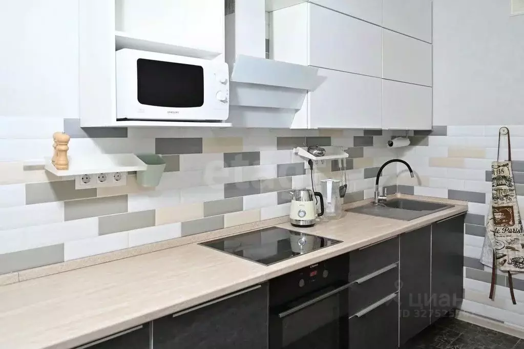 2-к кв. Татарстан, Казань ул. Хусаина Мавлютова, 17Ек1 (62.0 м) - Фото 1