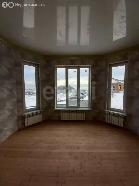 Дом в Назрань, Нижегородская улица (158 м) - Фото 1