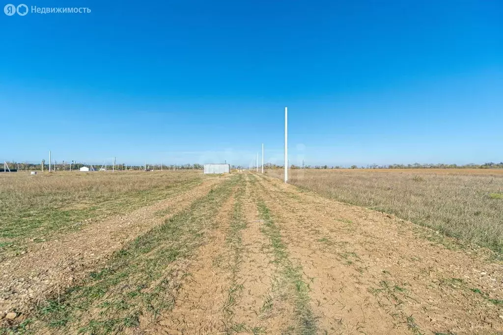 Участок в Бахчисарайский район, село Вилино (6.3 м) - Фото 0