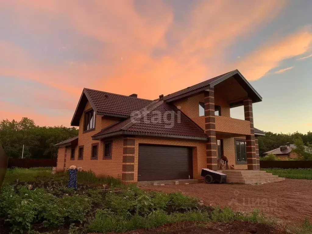 Дом в Башкортостан, Стерлитамакский район, Наумовский сельсовет, ... - Фото 1