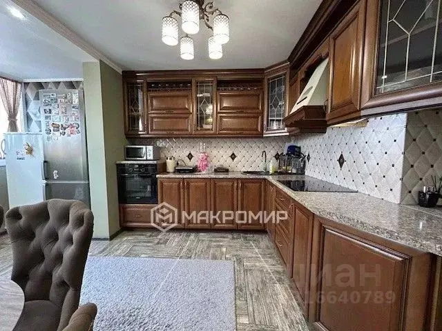 2-к кв. Брянская область, Брянск ул. Комарова, 53 (61.0 м) - Фото 0