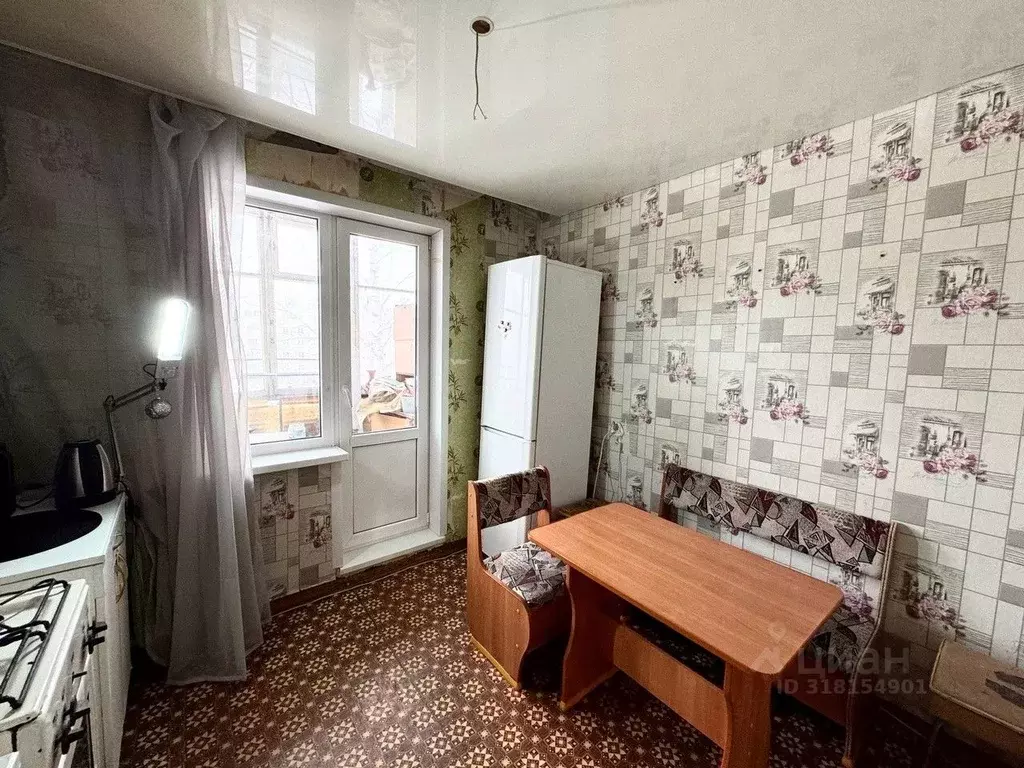 2-к кв. Кировская область, Киров ул. Горького, 59 (53.6 м) - Фото 0