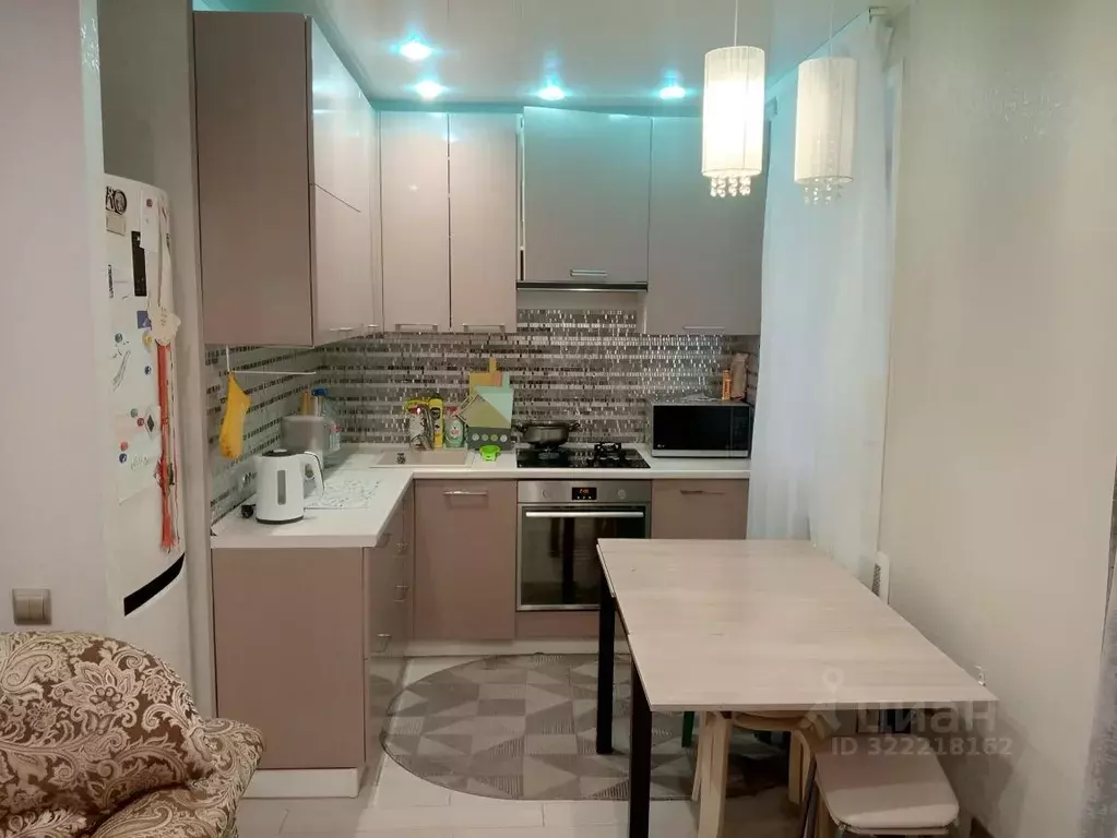 3-к кв. Пермский край, Пермь Магистральная ул., 102 (56.0 м) - Фото 1