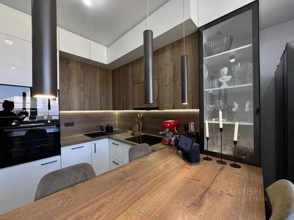 2-к кв. Иркутская область, Иркутск ул. Пискунова, 142/8 (69.0 м) - Фото 0