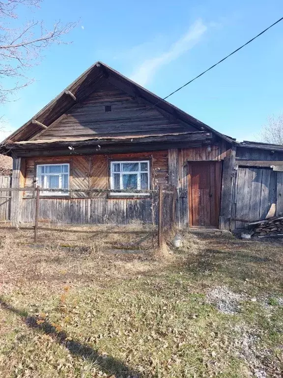 Дом в Свердловская область, Староуткинск пгт ул. Рабочей Молодежи, 14 ... - Фото 0