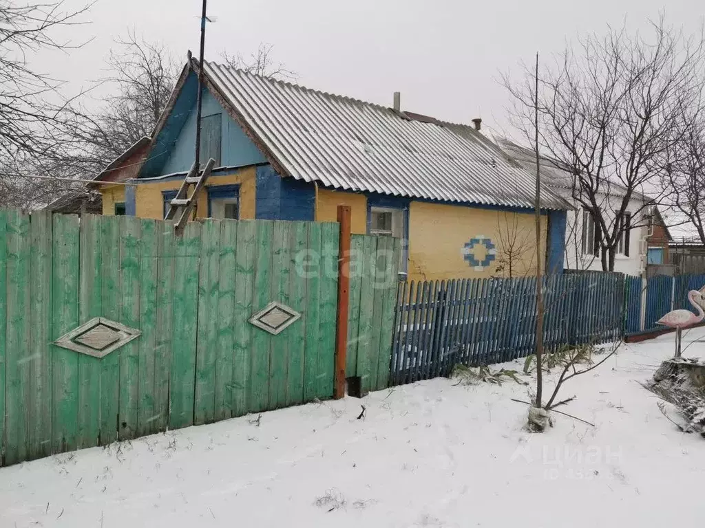 Дом в Белгородская область, Валуйский городской округ, с. Кукуевка ул. ... - Фото 1