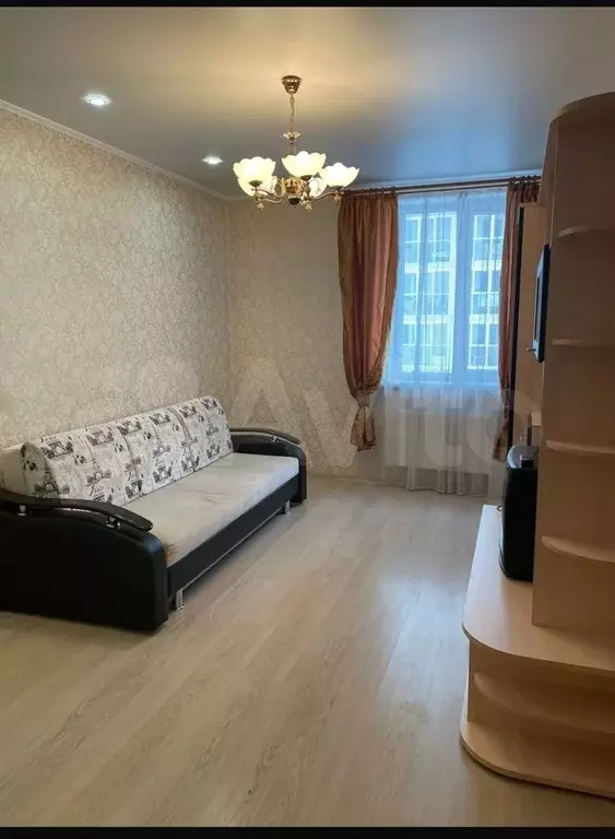 1-к. квартира, 40 м, 4/16 эт. - Фото 0