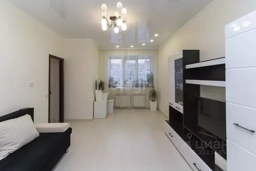 3-к кв. Тюменская область, Тюмень ул. Космонавтов, 6к1 (65.9 м) - Фото 1