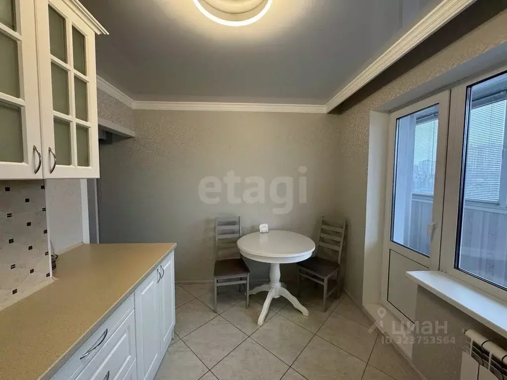 1-к кв. Брянская область, Брянск Флотская ул., 4 (40.1 м) - Фото 2