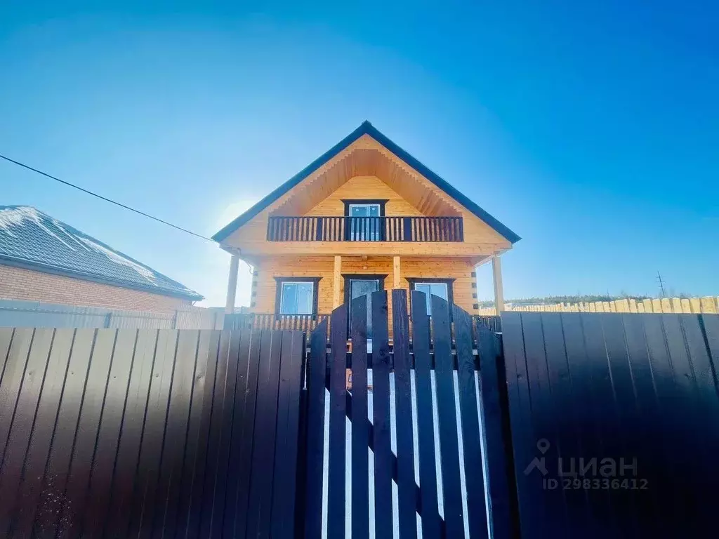 Дом в Иркутская область, Иркутский муниципальный округ, д. Карлук ул. ... - Фото 1