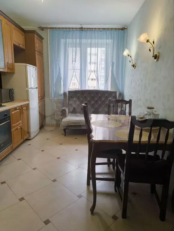 2-к. квартира, 70 м, 4/9 эт. - Фото 1