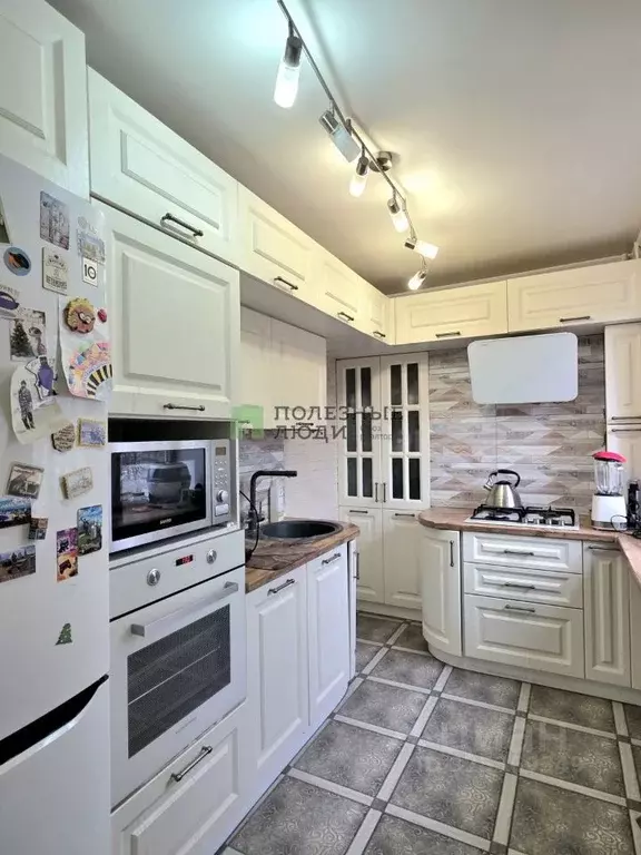 4-к кв. Астраханская область, Астрахань ул. Михаила Луконина, 11к1 ... - Фото 1